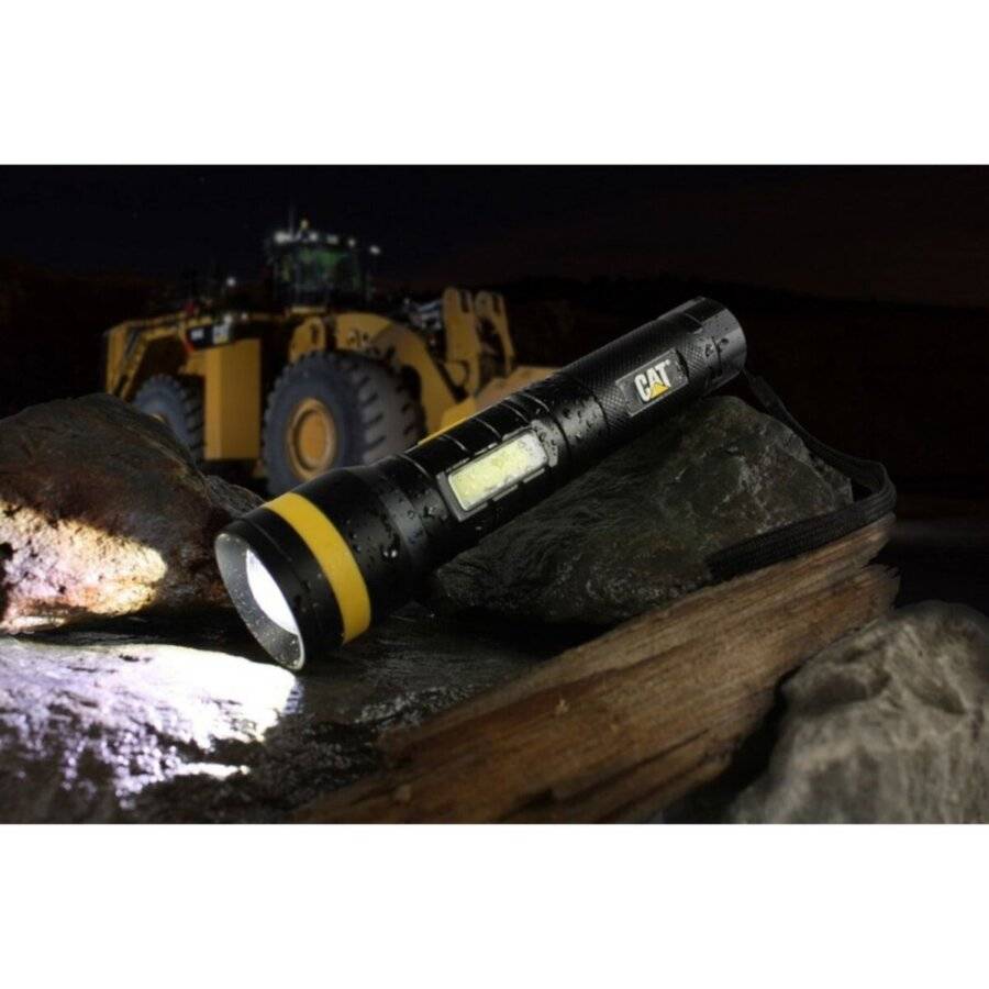 CAT RECHARGEABLE LED FLASHLIGHT 700 lm CT6215